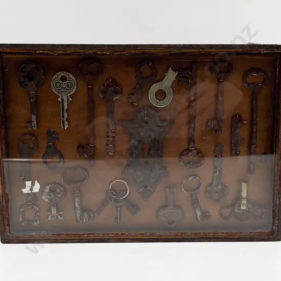 Vintage Key Presentation Set
