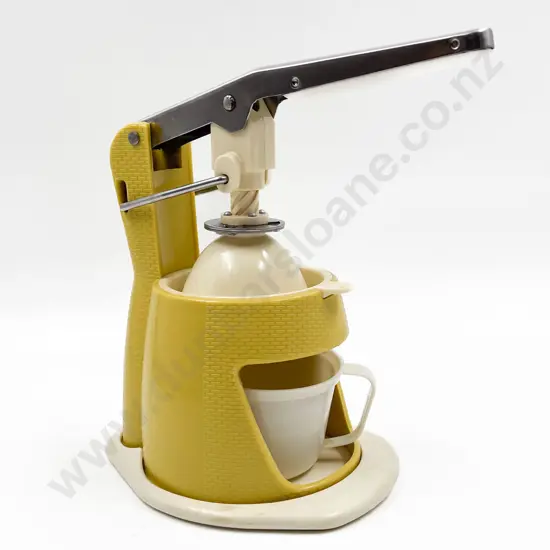 Vintage Italian Lemon Juicer