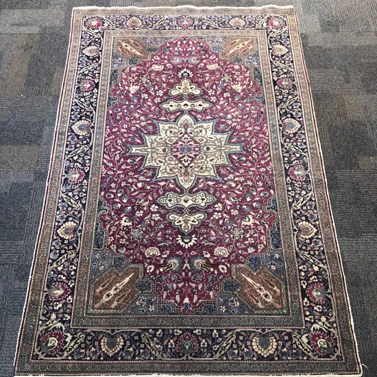Keshan Style Persian Rug