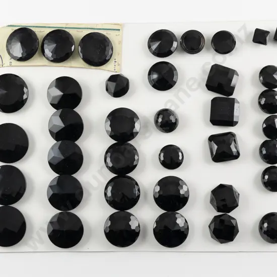 Collection Victorian Glass Buttons