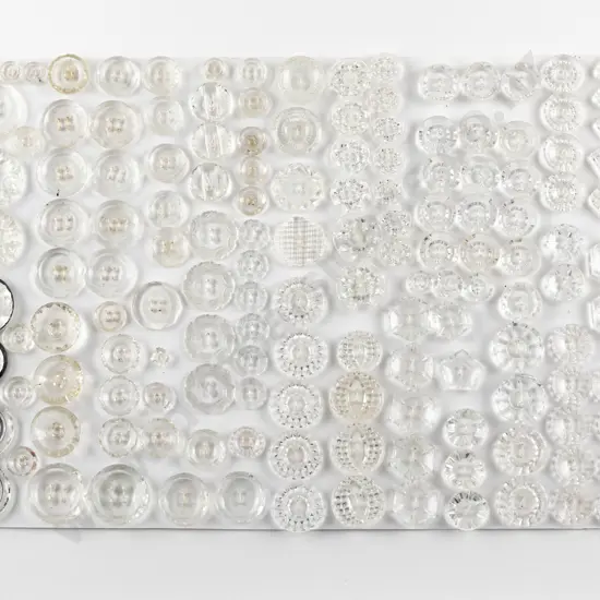 Collection Victorian Clear Glass Buttons