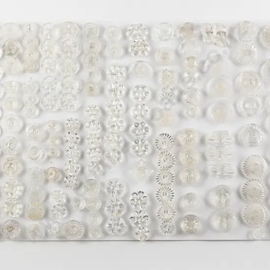 Collection Victorian Clear Glass Buttons