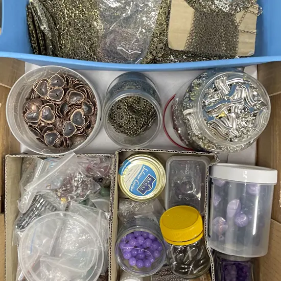 Collection Jewellery Metal Fittings and Loose Beads