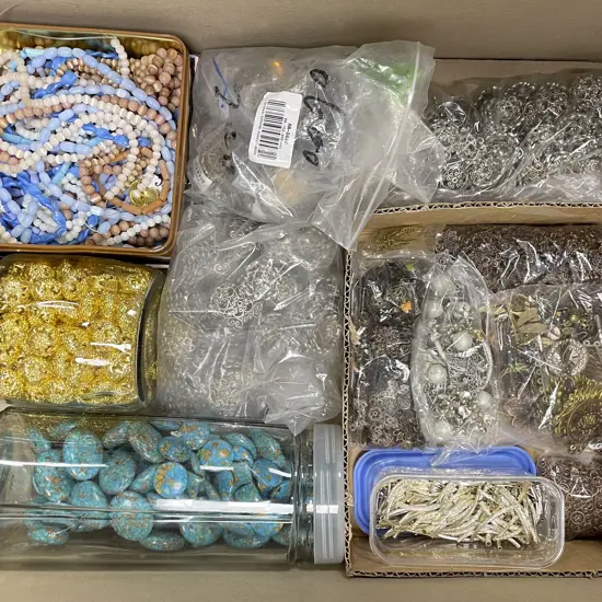 Collection Jewellery Metal Fittings and Loose Beads