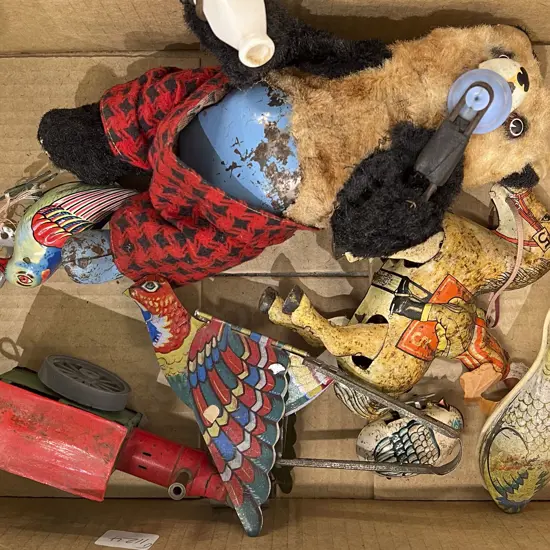 Small Quantity of Assorted Vintage Tin Plate Toys etc
