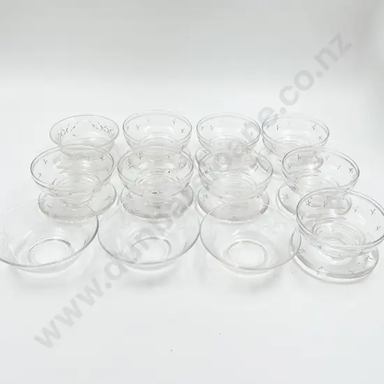 Small Quantity of Assorted Sunday Dishes etc