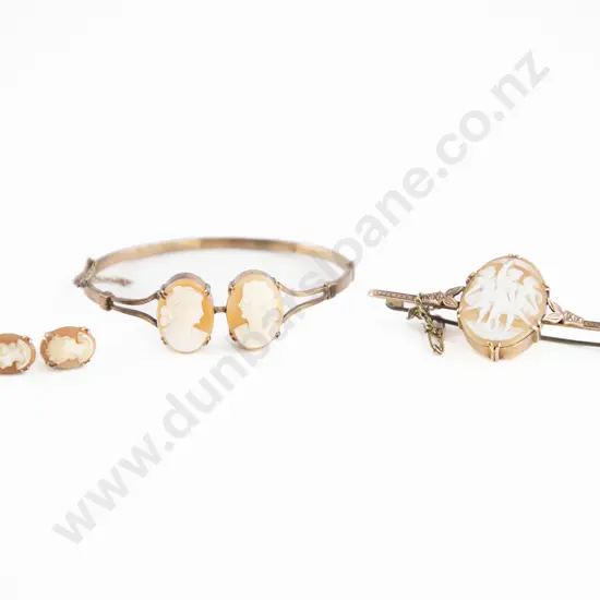 Early C20th 9ct Three Graces Cameo Bar Brooch