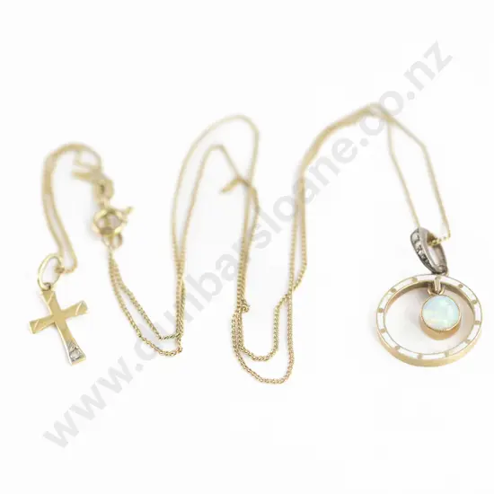 Edwardian Gold and White Enamel Circlet Pendant