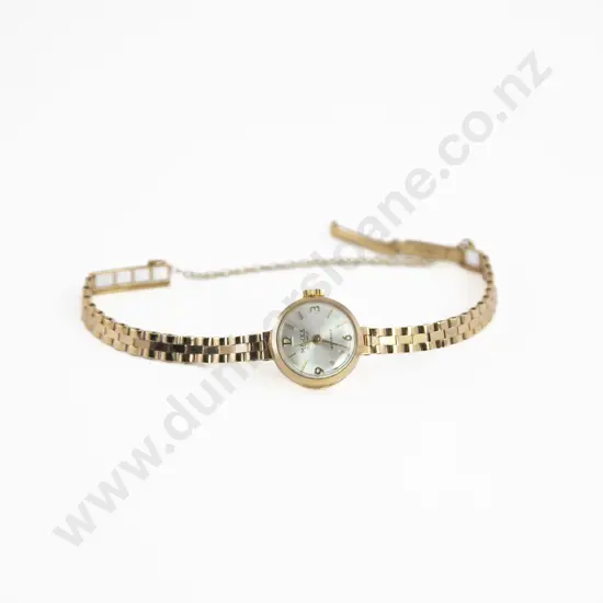 Majex 9ct Manual Wind Ladies Wrist Watch on integral bracelet strap