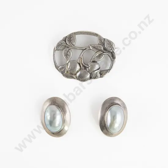 Made in England S/S Fruit and Leaf Brooch