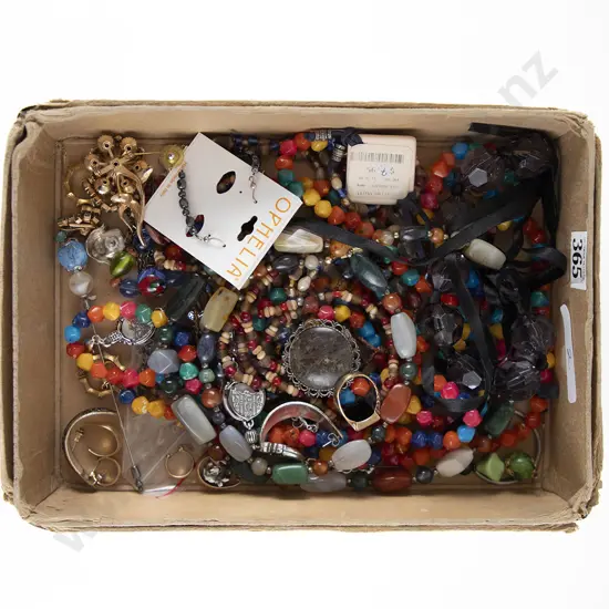 Small Qty Costume Jewellery