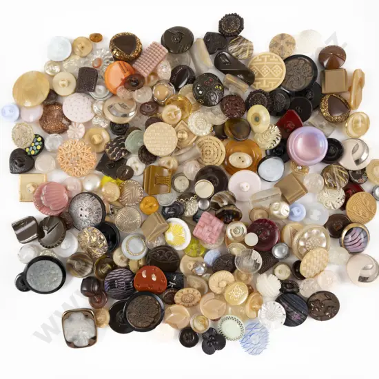 Collection Mixed Glass Buttons