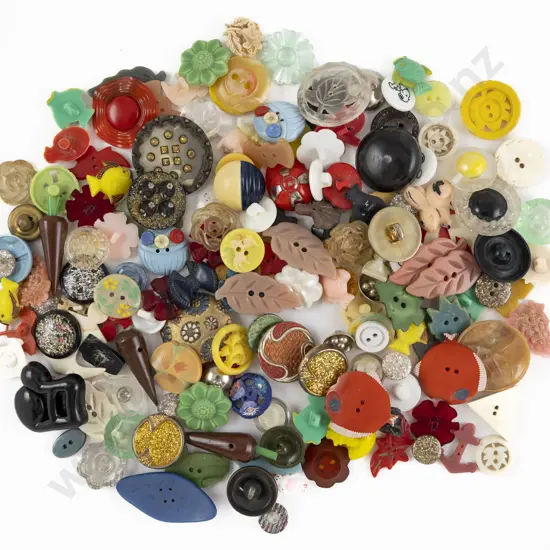 Collection Vintage Small Shaped Plastic Buttons