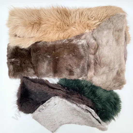 Universal Fur Co Ltd NZ Labelled Fur Shoulder Wrap and Fox Collar