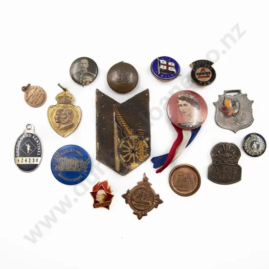 Collection Military and Various Medallions and Buttons (14)