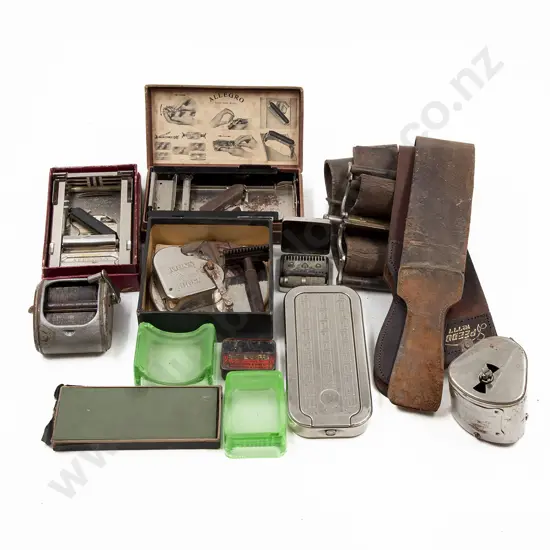 Collection Vintage Shaving Gear