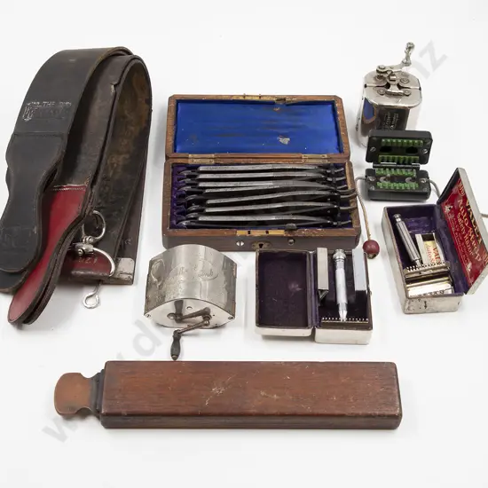 Collection Vintage Shaving Gear