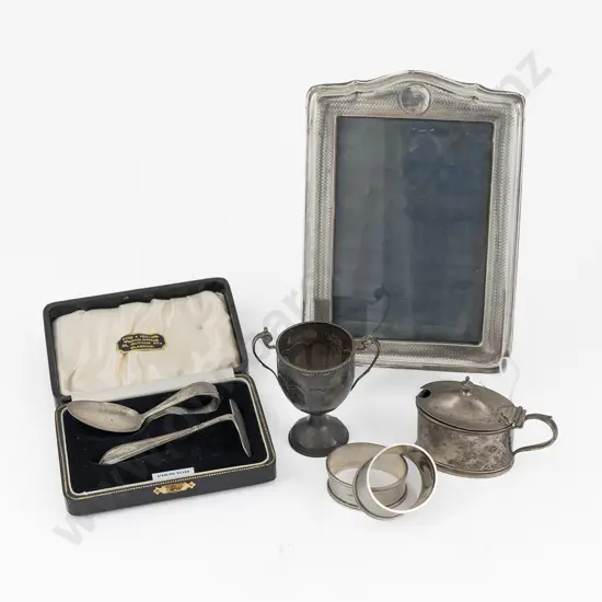 Small Group Of Mixed S/S Items