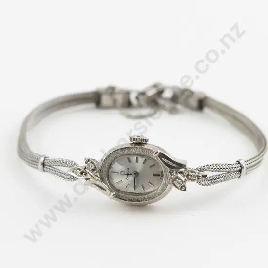 14ct Omega Ladies Dress Manual Wrist Watch