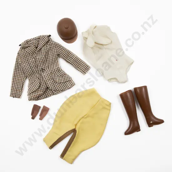 Costume Riding in The Park 1966-67 #1668