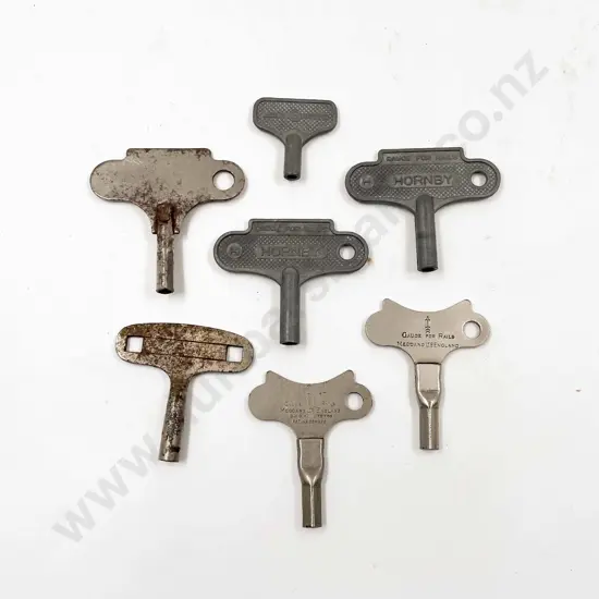 Hornby O Gauge Seven Locomotive Clockwork Keys