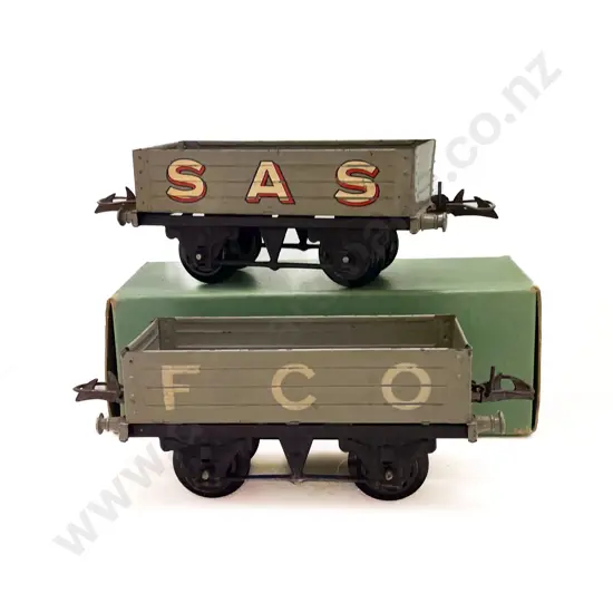 Hornby O Gauge Two Open Wagons SAS and FCO