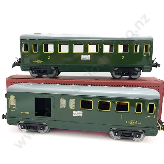Hornby O Gauge French Boxed and Unboxed Coaches