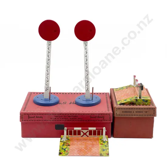 Hornby O Gauge French Boxed Signal Disque and Passafe A Nieveau "M"