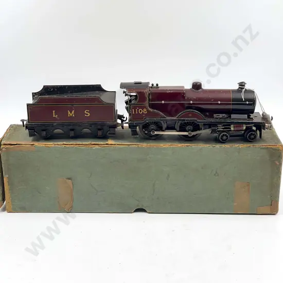 Bassett-Lowke O Gauge Boxed Clockwork Locomotive with 6-wheel tender