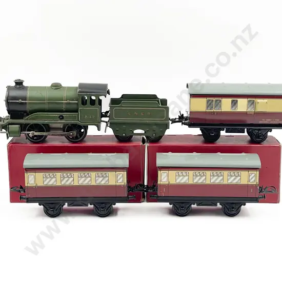 Hornby O Gauge Clockwork Type 501 Locomotive and Tender