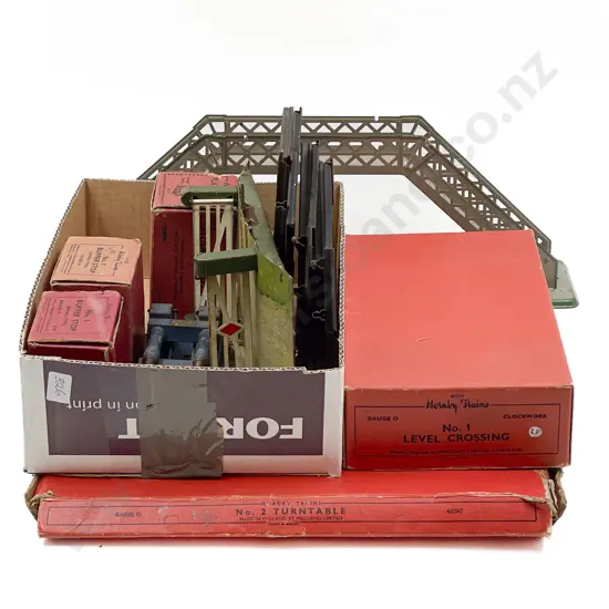 Hornby O Gauge Boxed Railway Accessories