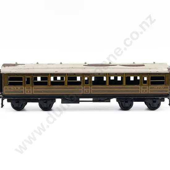 Bassett-Lowke O Gauge LNER 36232 Full 1st class Coach