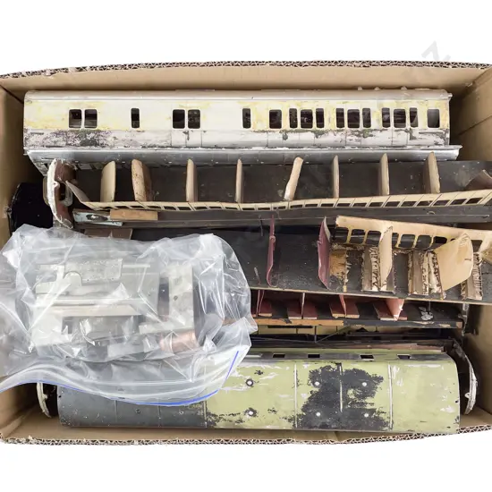 Qty O Gauge KIt Passeger Coaches and Diecast Tank Engine Kit (af)