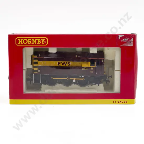 Boxed Hornby HO Gauge R2934 Class 08 Shunter 08865 in EWS Livery