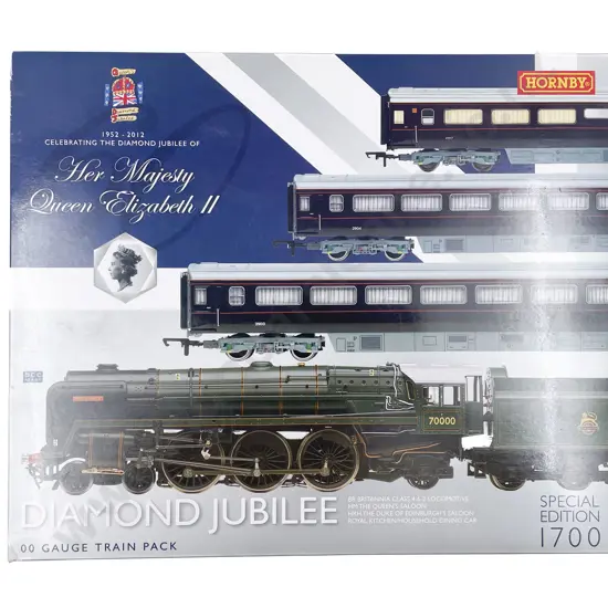Boxed Hornby HO Gauge R3094 Special Edition 1700 QEIIR Diamond Jubilee Train Set