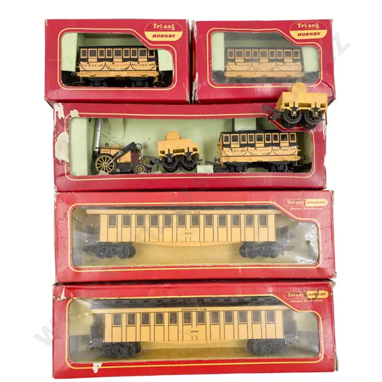 Triang and Triang Hornby HO Gauge Part Boxed R346 Stephenson's Rocket Train