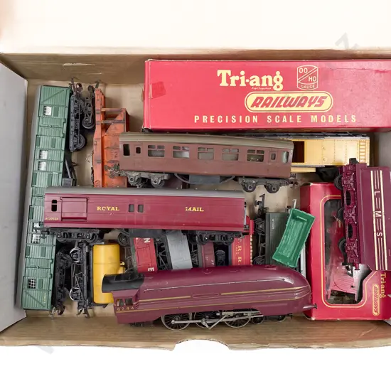 Hornby Railways HO Gauge Un-Boxed 4-6-2 LMS Loco and tender and rolling stock wagons