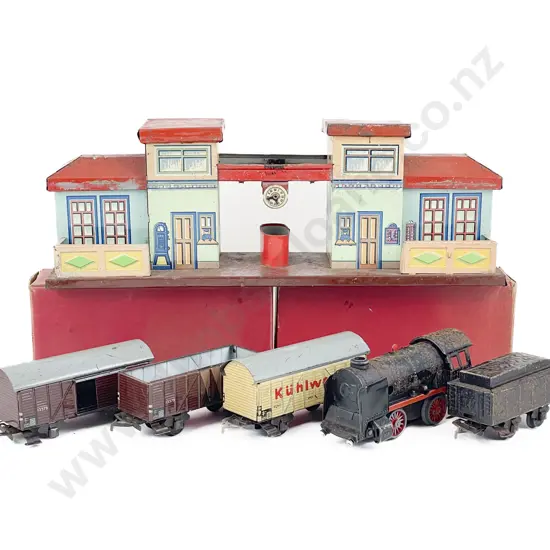 OB Made in Germany HO Gauge Tinplate Station Platform