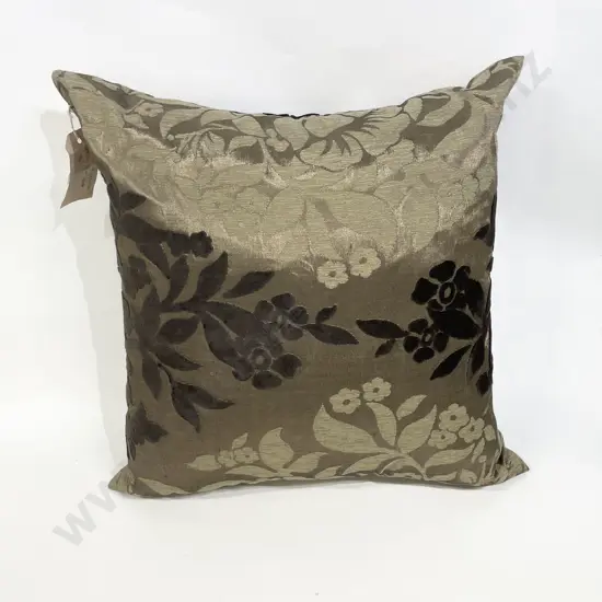 Chaivasso Rolled Top Velvet Floral Cushion