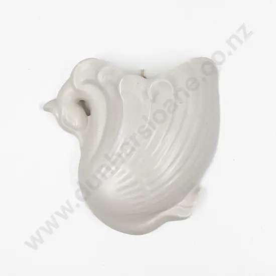 Swan Form Wall Pocket
