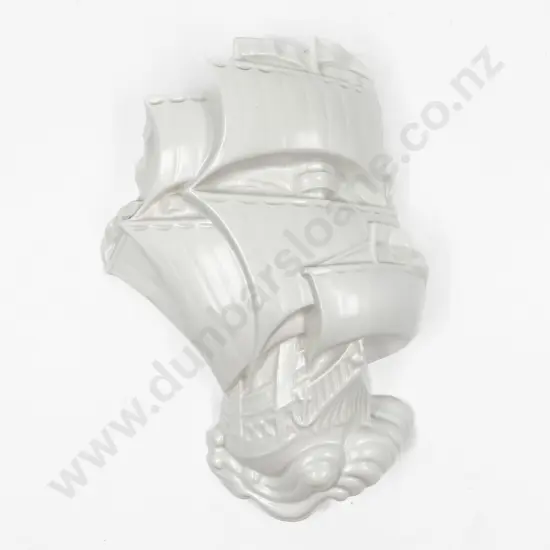 Ship Form Wall Pocket