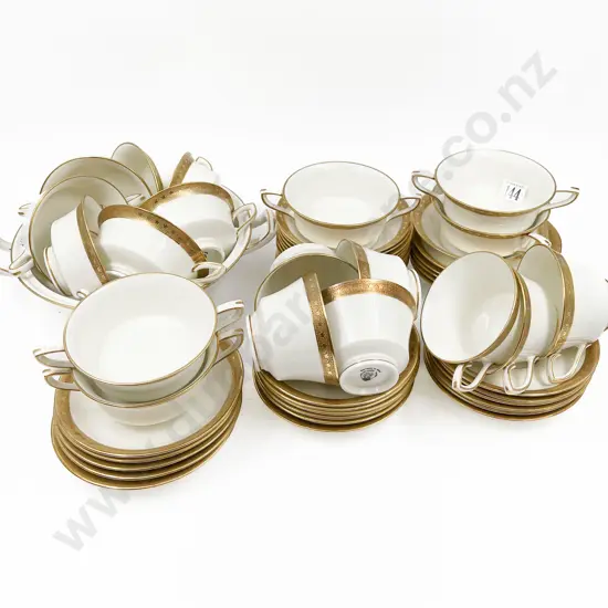 Royal Worcester Part Dinner Set