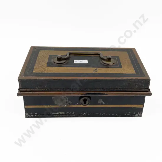 Vintage Tin Cashbox