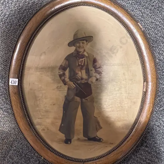 Vintage Oval Framed Photographic Print