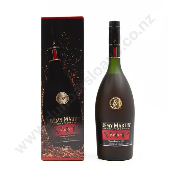 1 Bottle Rémy Martin Fine Champagne Cognac V.S.O.P.