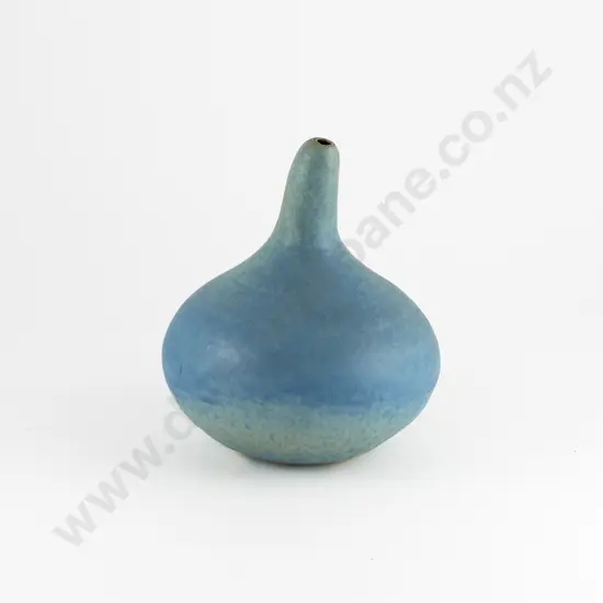 Len Castle Gourd Vase