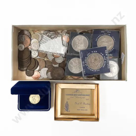 Quantity of Assorted Commemorative & Loose Coinage