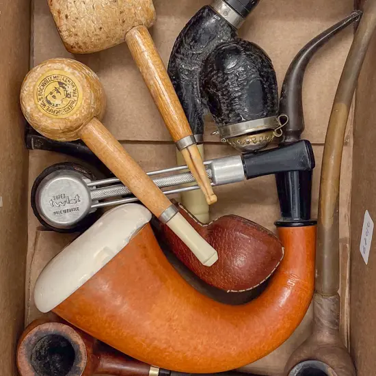 Small Quantity of Assorted Vintage Pipes