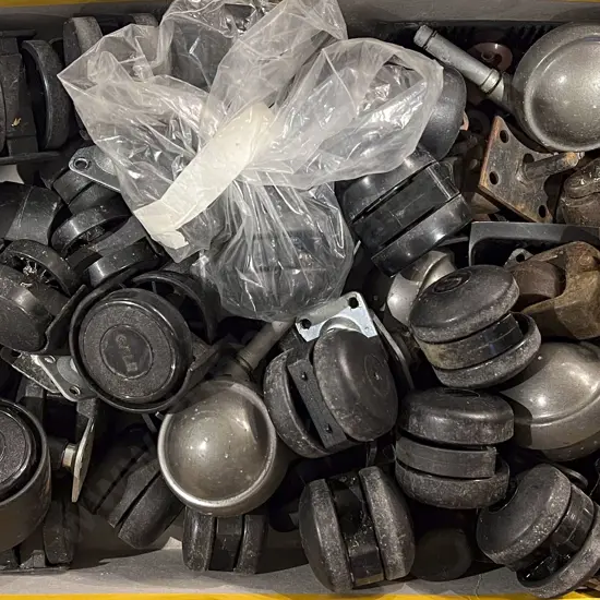 Box of Assorted Castors