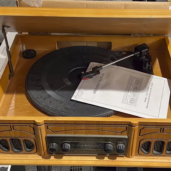 Modern Phonograph/Radio